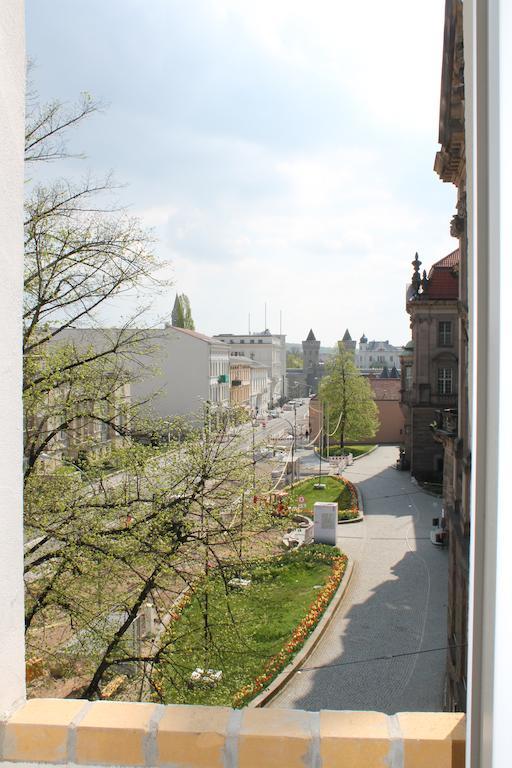 波茨坦 Bett-Point Am Rathaus旅馆 外观 照片